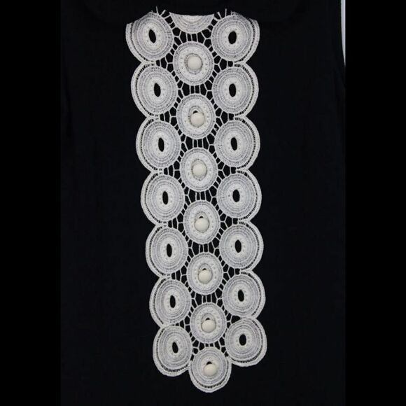 YOANA BARASCHI BLACK WITH IVORY CROCHET LACE SIZE M SLEEVELESS SWEATER DRESS - Picture 2 of 7